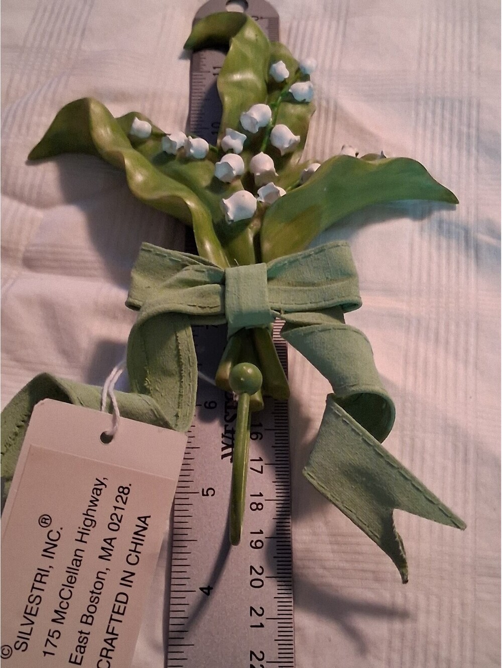 Handcrafted Lily of the Valley Wall Hook with Green Bow - Picture 2 of 6